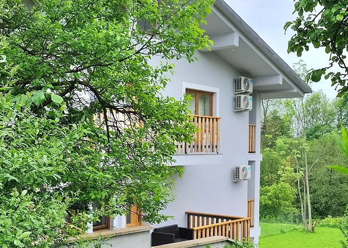 Lejlighed Number 10 *